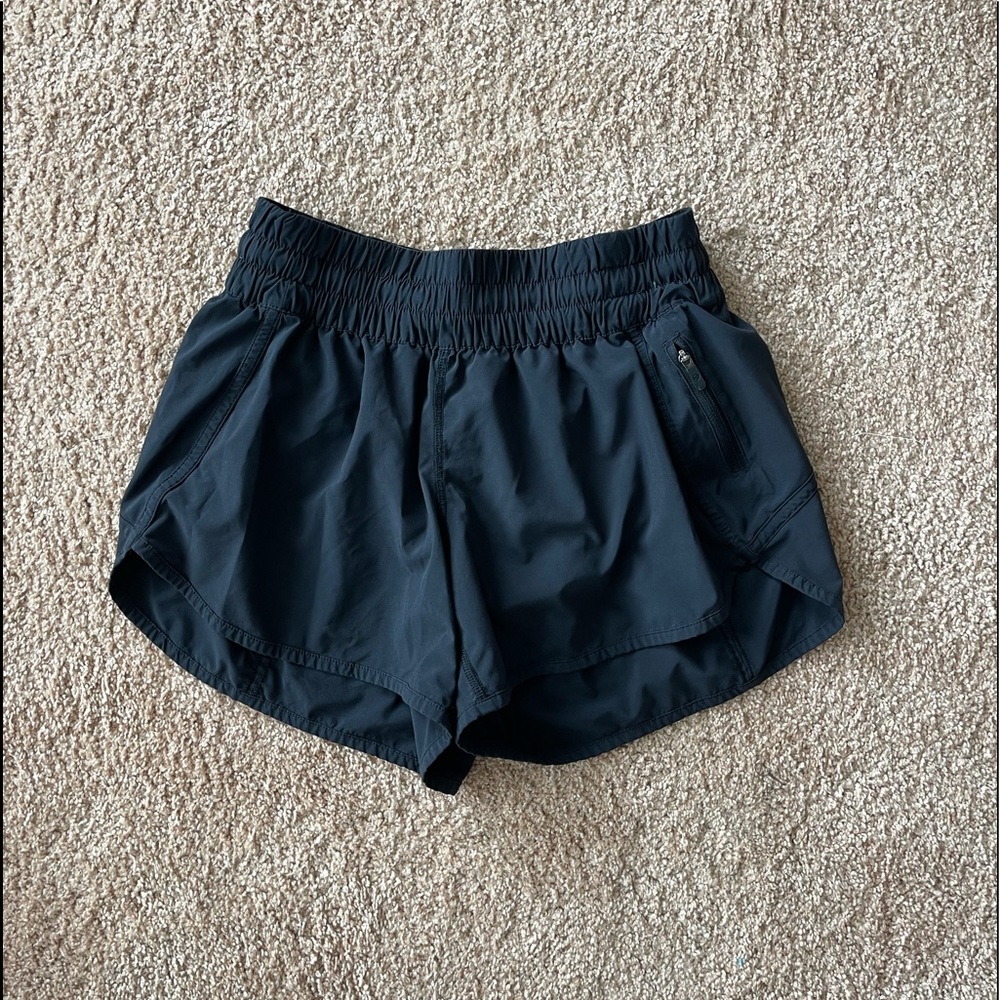 Black lulu Hotty hot shorts